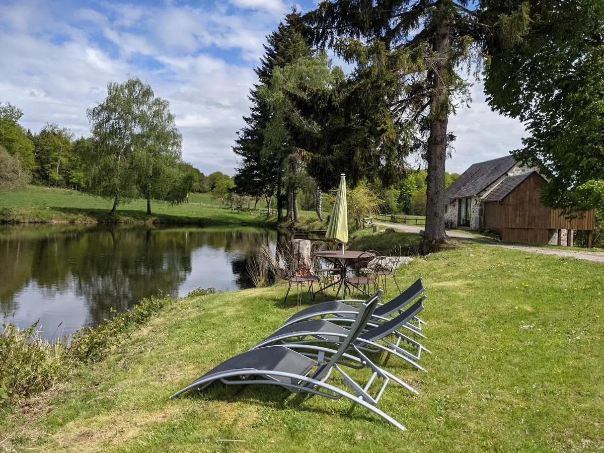Moulin Renove Avec Etang Prive, Nature Preservee Proche Cantal Et Lot, Ideal Pour Activites Plein Air. - Fr-1-742-269 Parlan
