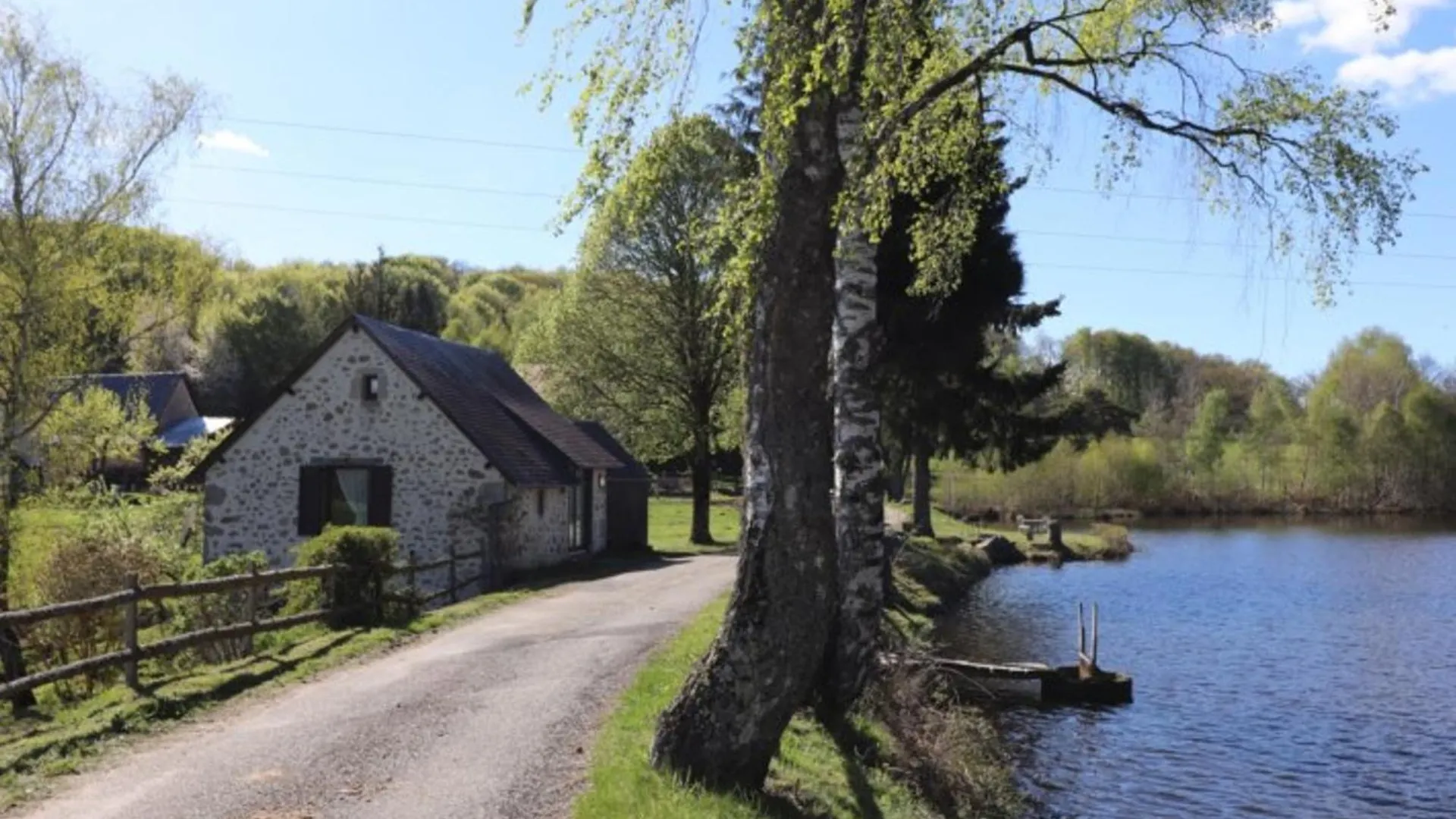 Holiday home Moulin Renove Avec Etang Prive, Nature Preservee Proche Cantal Et Lot, Ideal Pour Activites Plein Air. - Fr-1-742-269 Parlan