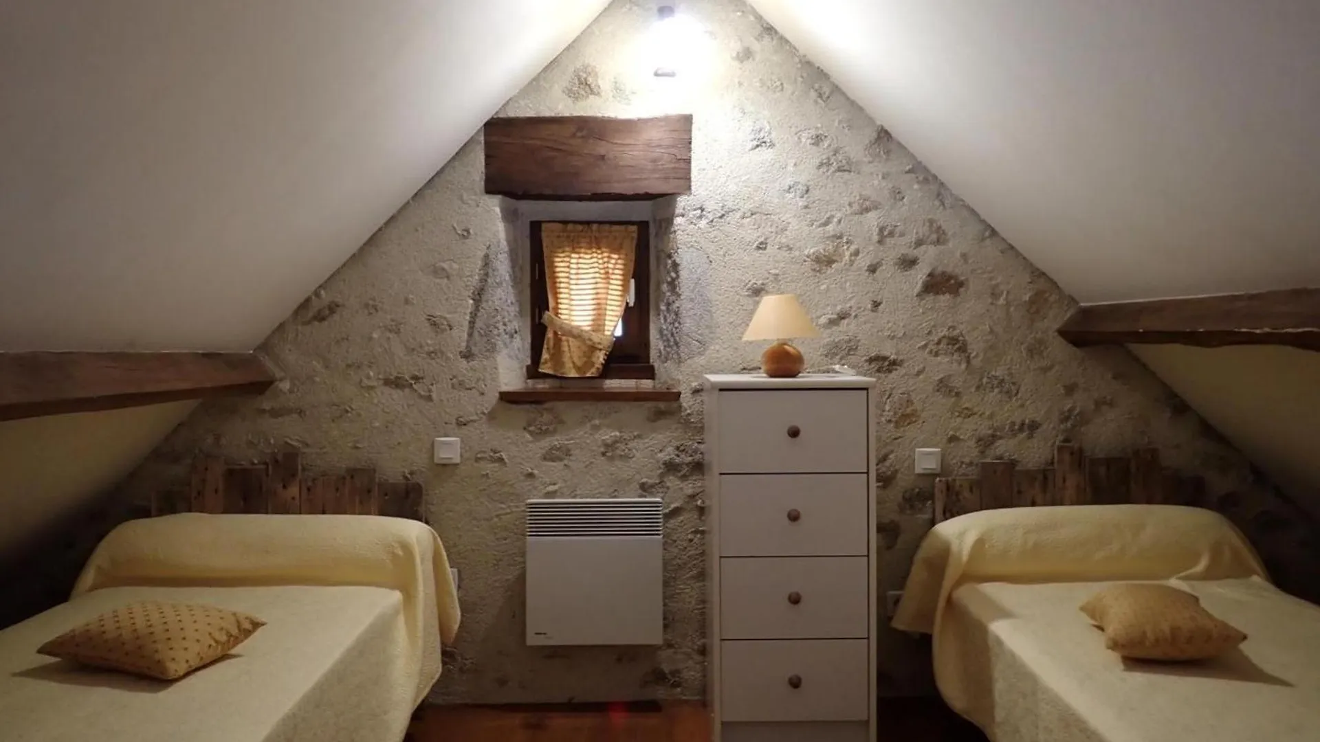 Holiday home Moulin Renove Avec Etang Prive, Nature Preservee Proche Cantal Et Lot, Ideal Pour Activites Plein Air. - Fr-1-742-269 Parlan